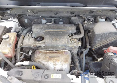 2018 Toyota Rav4 Se z USA, uszkodzony, nr VIN JTMJFREV1JJ743094